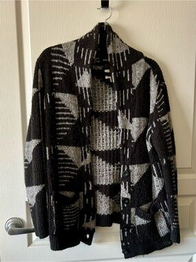 Black & Gray Geometric Open-Knit Cardigan Sweater